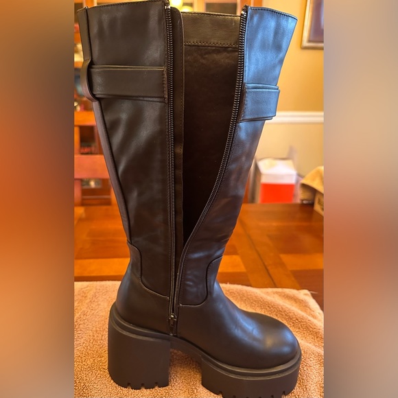 Nwot! ALASKA WIDE FIT BLACK ROUNDED TOE CHUNKY HEEL BOOTS SIZE 5 no box - Picture 11 of 11